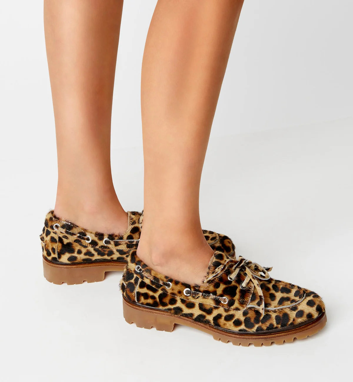 MAJESTIC LEOPARD-PRINT BOAT SHOE